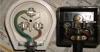 Подключение и монтаж розетки для электроплиты от 566 руб в Людиново - ЭлектроЛюд