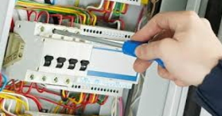 Установка и монтаж умного дома в квартире в Людиново – от 2572 руб.